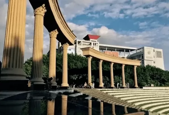 西南政法大学热门专业有哪些？四大王牌专业与新兴特色方向全解析