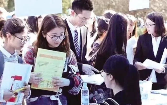  南理工女生最吃香的三个专业？这三大领域稳居就业金字塔顶端