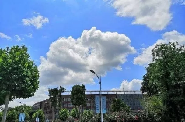 信阳学院值不值得上？——深度剖析这所民办本科的办学实力与发展潜力