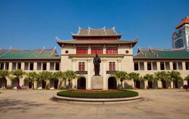 厦门大学最火三个地方是哪里？百年学府的文化地标全解析