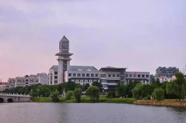 武汉有个政法大学叫什么？中南财经政法大学的前世今生