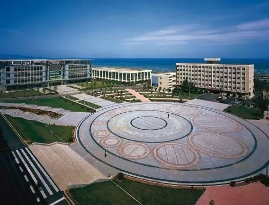  大连职业技术学院是公办还是民办？本质属于国家级示范性公办院校