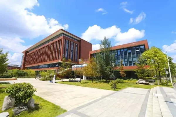 贵州轻工业职业技术学院：培养实用人才的摇篮