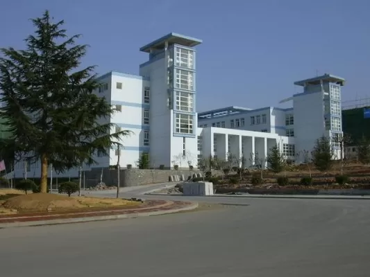 山东商业职业技术学院在哪？本质是一所省级示范高职院校