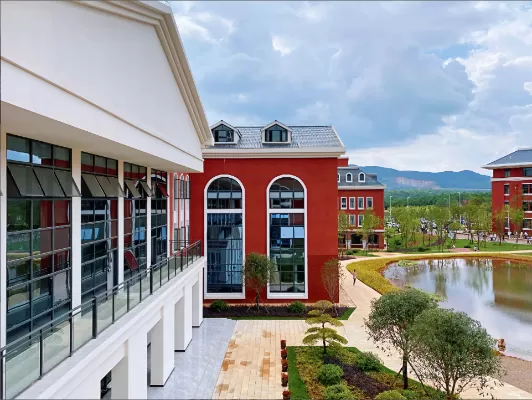 民办云南外贸外事职业学院护理招生电话是多少？全面解析报考流程与专业优势