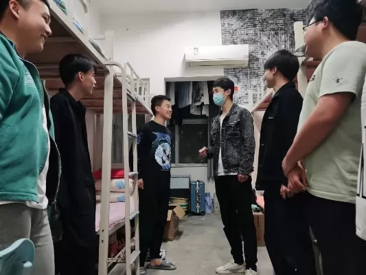  新乡学院夏季宿舍晚上几点关门？深入解读作息制度与安全管理的联动机制