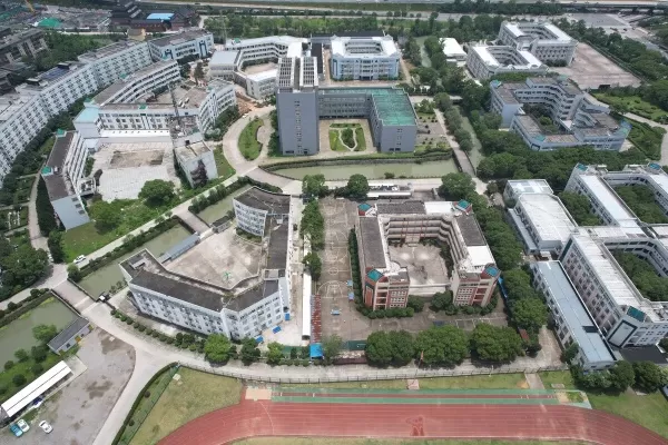  温岭职业技术学校有哪些专业？全面解析学校专业布局与特色