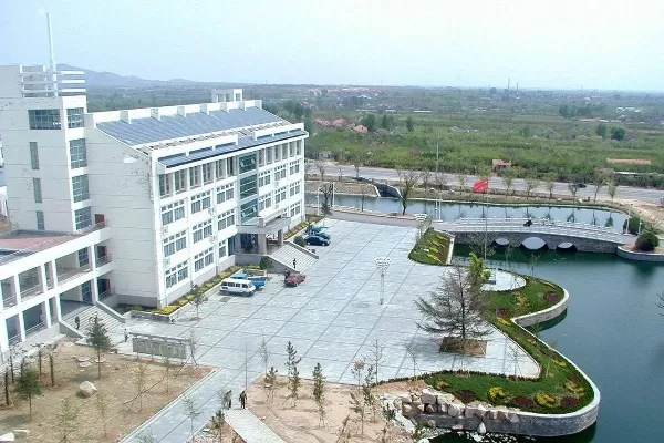 泰安服装职业学院是本科还是专科？专注职业教育的服装产业人才摇篮