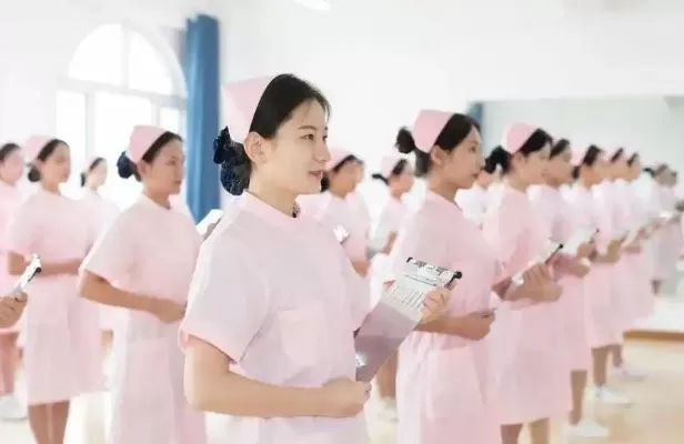 成人护理专业学校是什么？全面解析其教育与职业前景