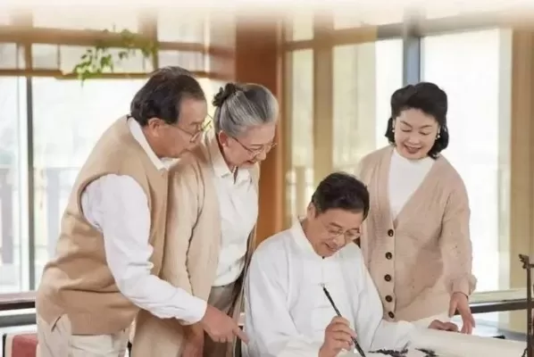 康养最厉害三个专业？这三个专业让你成为银发经济领跑者