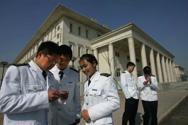 天津海运职业学院出来能干啥？航海精英的多元职业蓝图